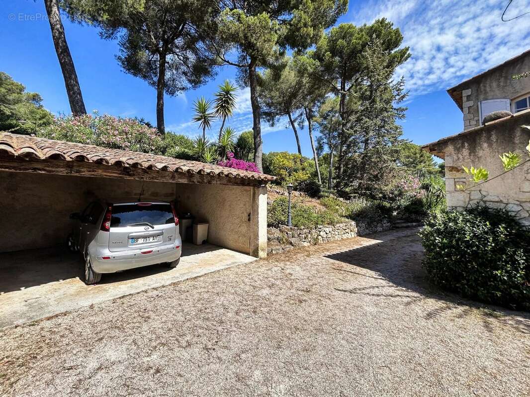 Propriété de caractère à Antibes – Quartier Eucalyptus - photo 33