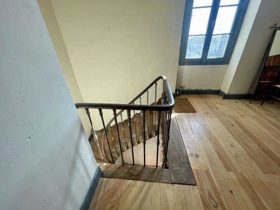 Maison à SAINT-MARTIAL-SUR-NE