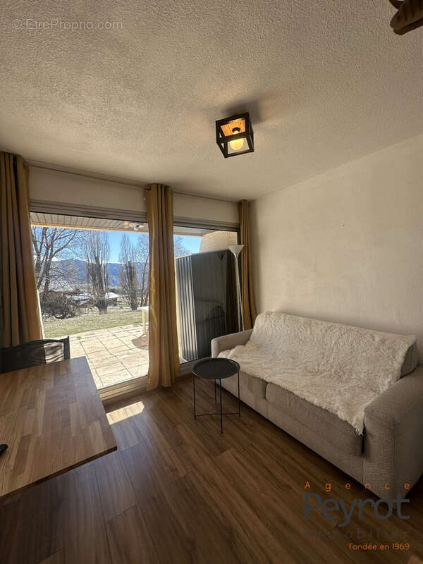 Appartement à FONT-ROMEU-ODEILLO-VIA