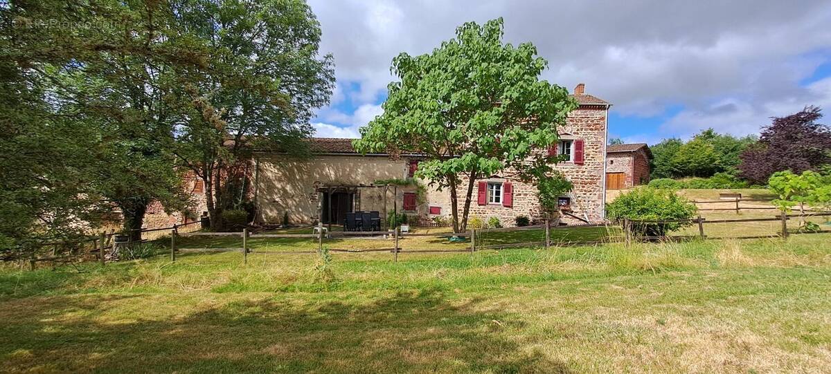 Maison à ESTANDEUIL