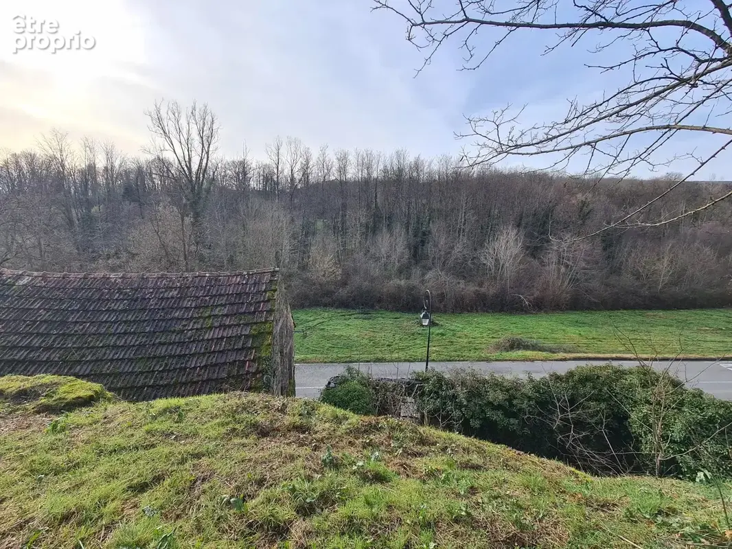 Charmante grange en pierre avec ruine, terrain et grotte - photo 10