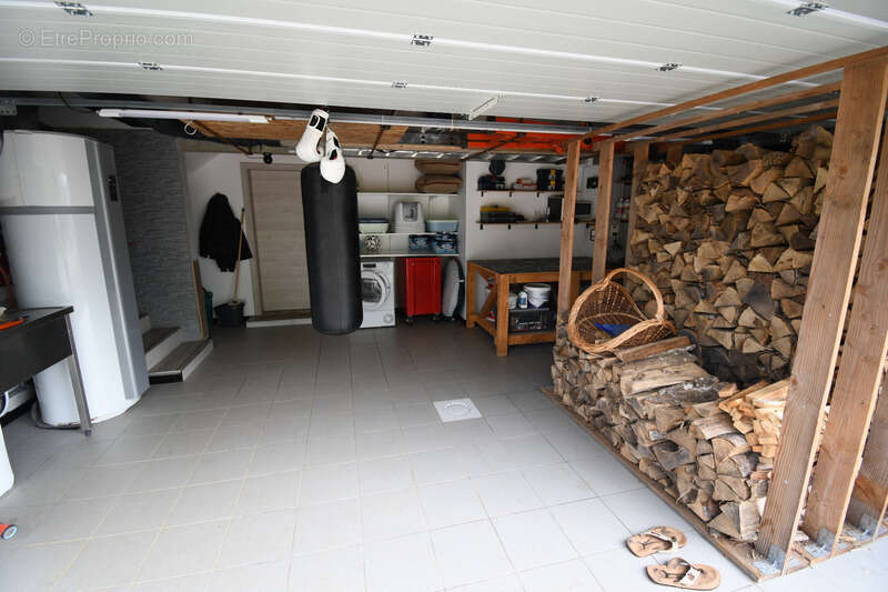 Maison à ALLONDRELLE-LA-MALMAISON