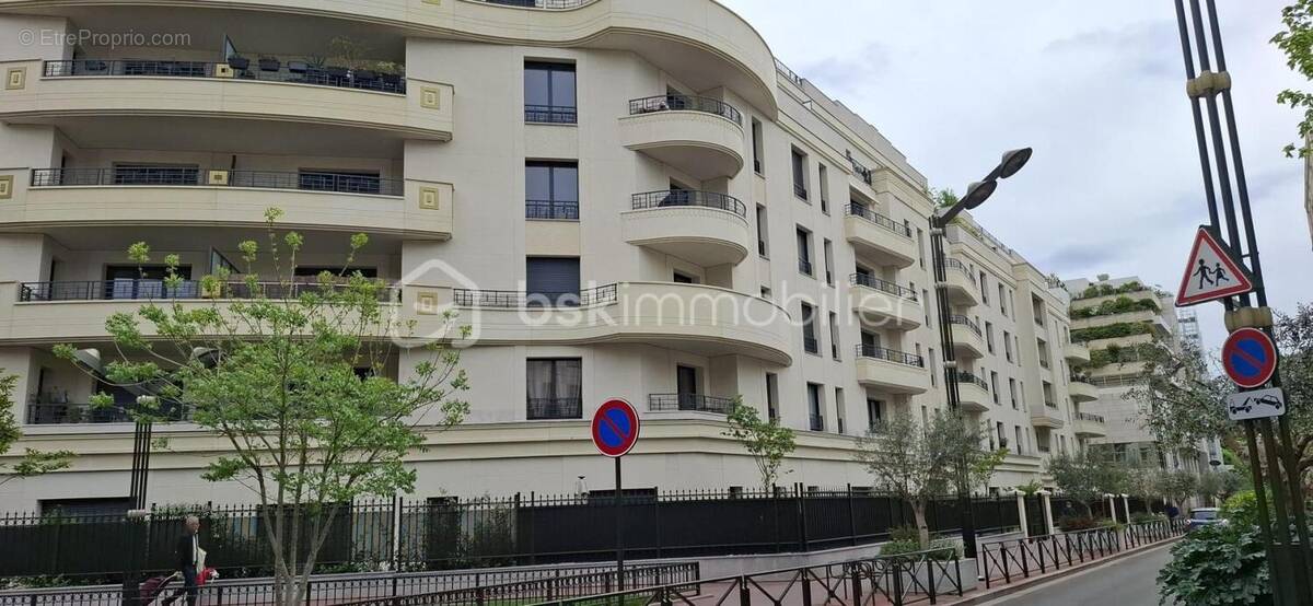 Parking à LEVALLOIS-PERRET