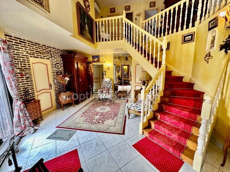 Maison à ROUGE