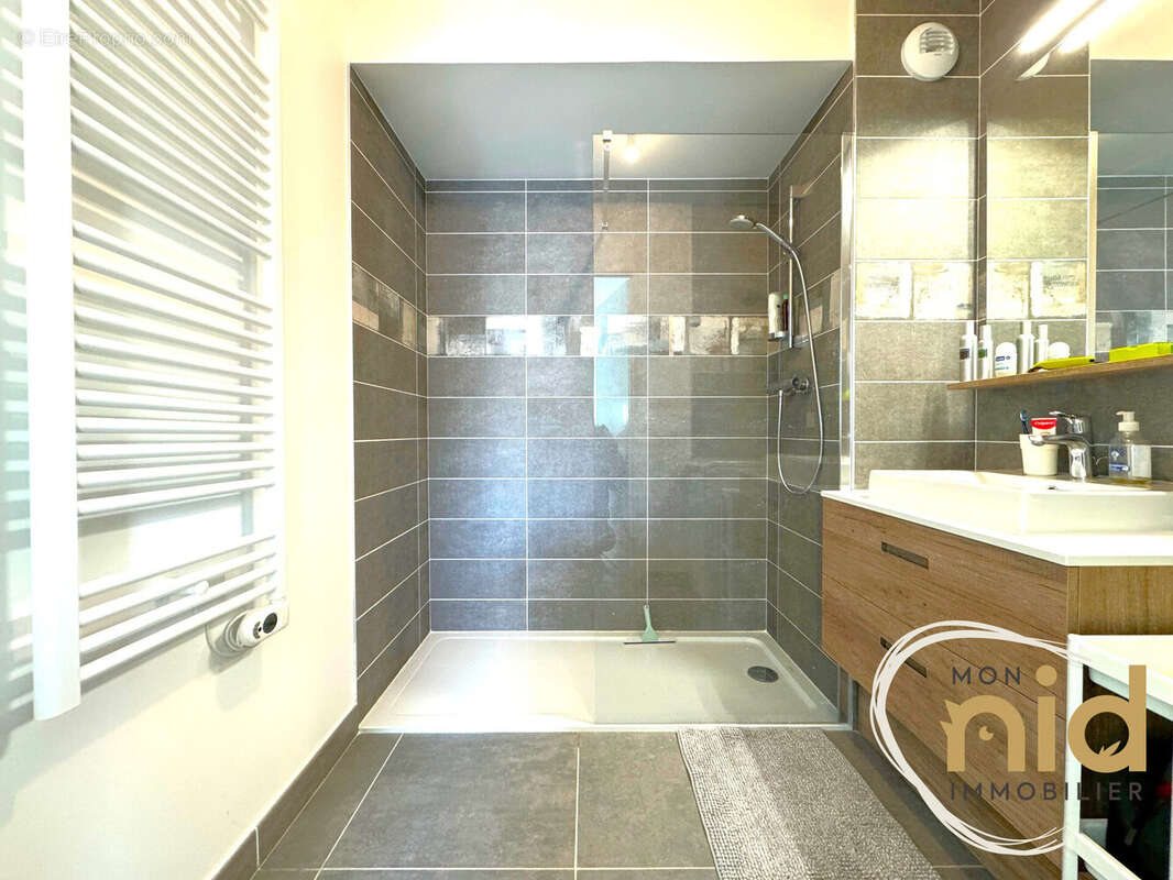 Appartement à CROLLES