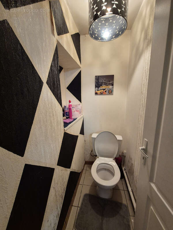 Maison à SAINT-MARCEAU