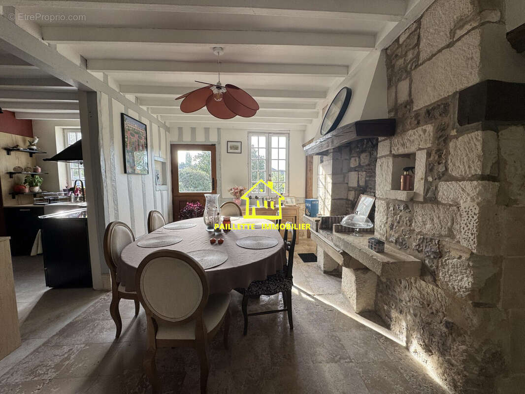 Maison à SAINT-ROMAIN-DE-COLBOSC