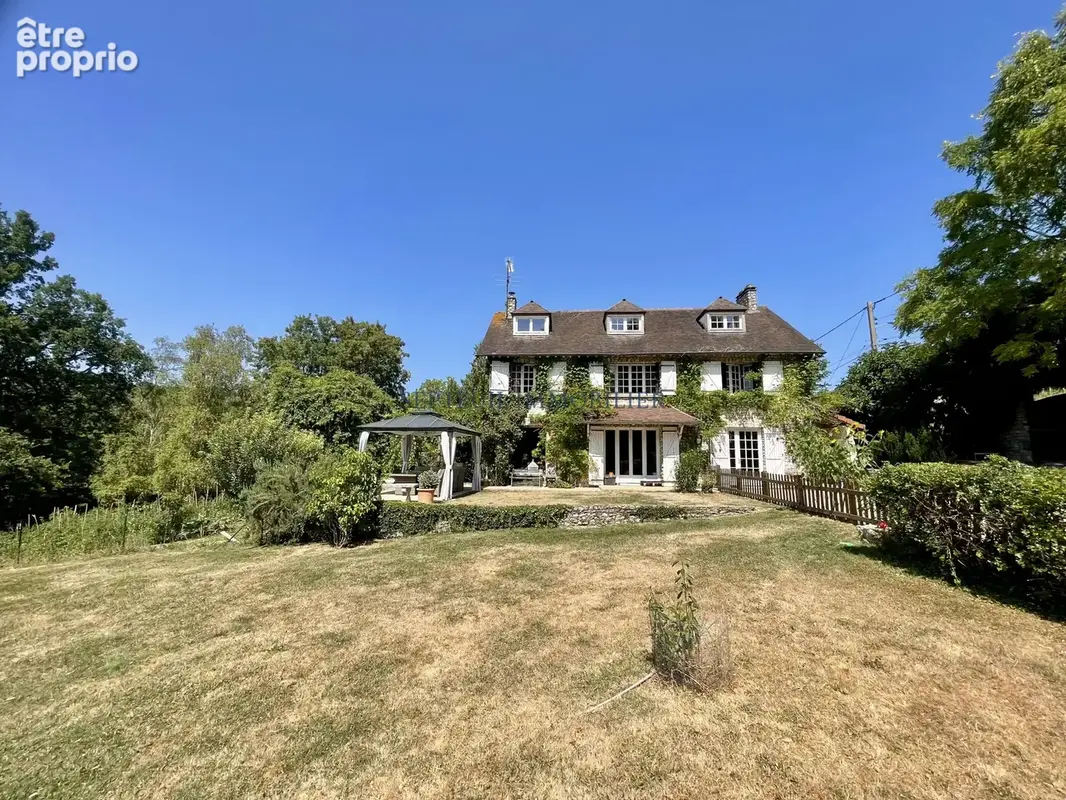 Maison ancienne individuelle de 7 pièces, sur 5 088 m2,avec garage et piscine. - photo 2