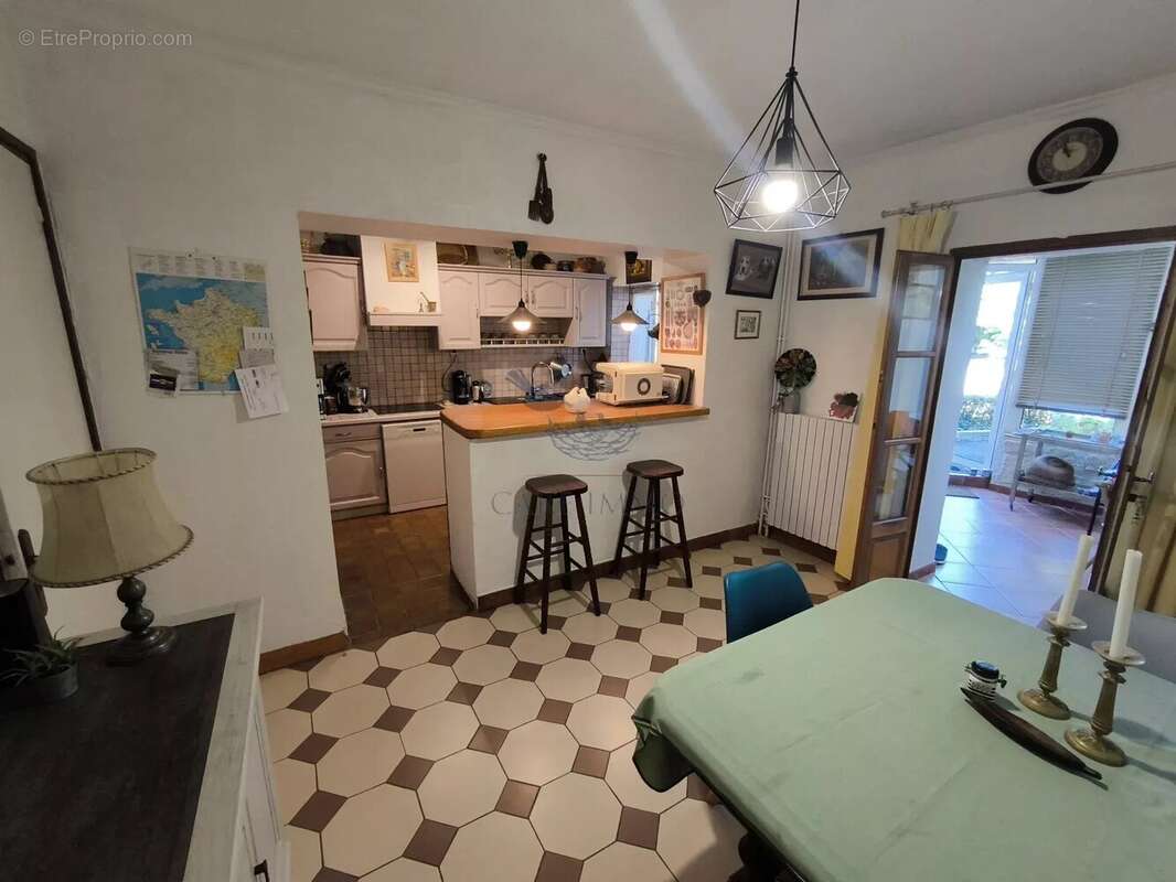 Propriété Arnas 155 m² + dépendances - photo 9