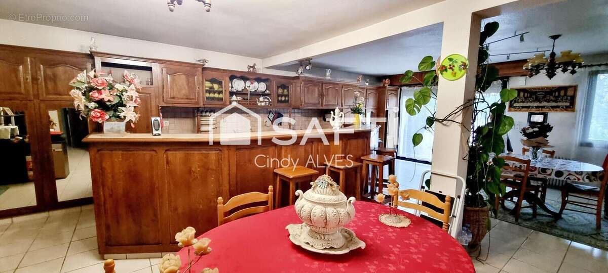 Photo 9 - Maison à TURENNE