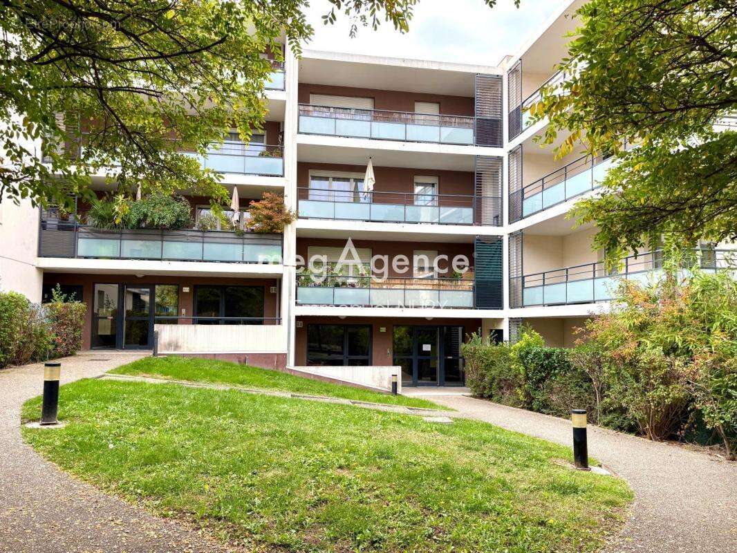 Appartement à CRAPONNE