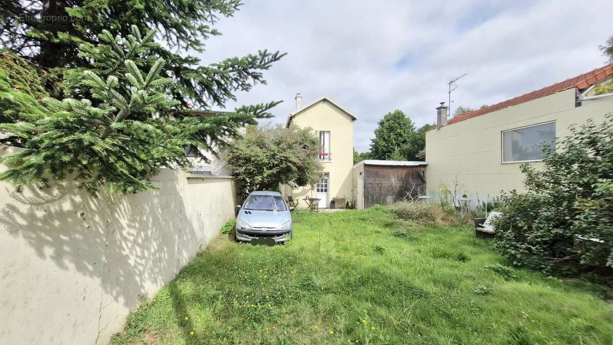 Appartement à COLOMBES