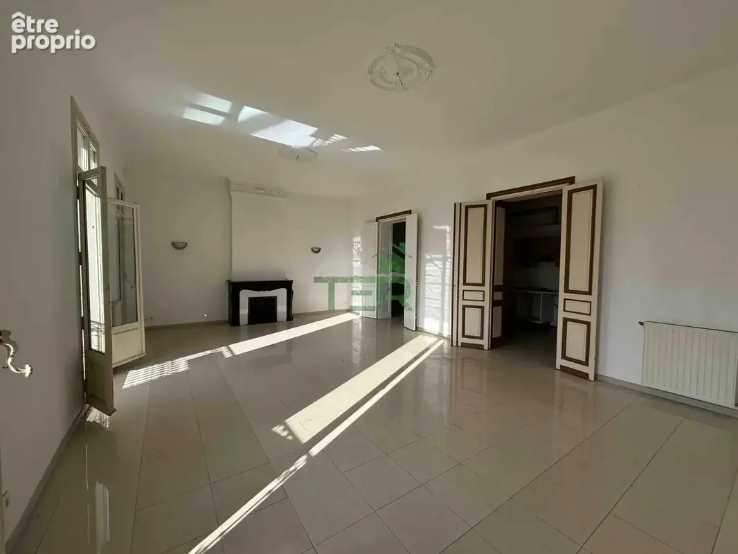 Appartement 943 m² à Beziers  - photo 8