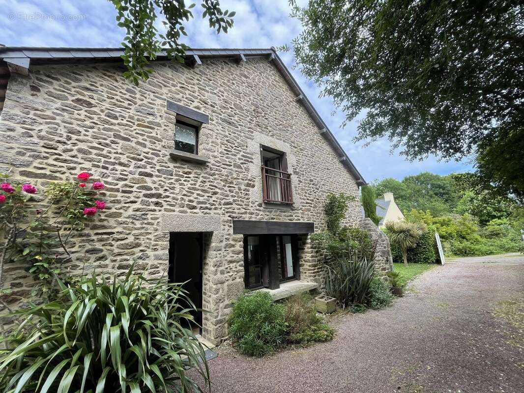 Maison à LANVALLAY