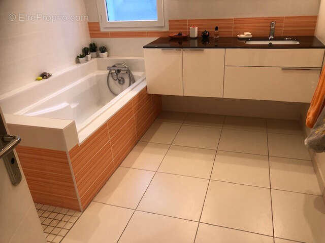 Maison à MARTIGNAS-SUR-JALLE