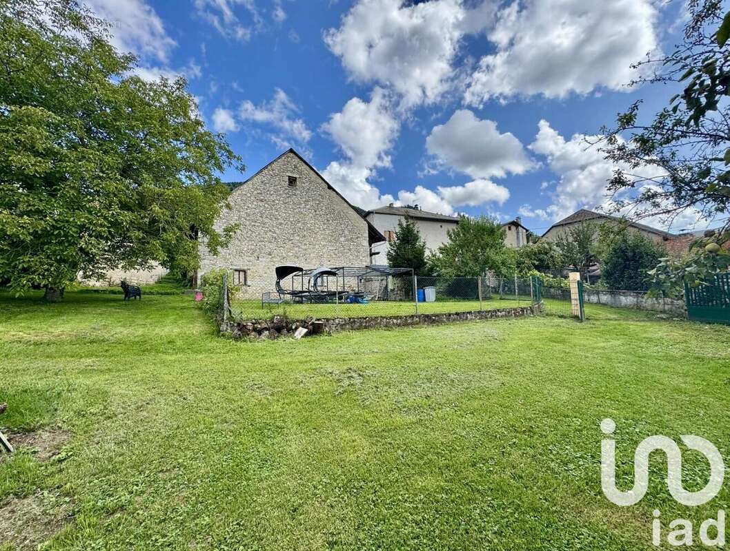 Photo 3 - Maison à VIRIEU-LE-PETIT