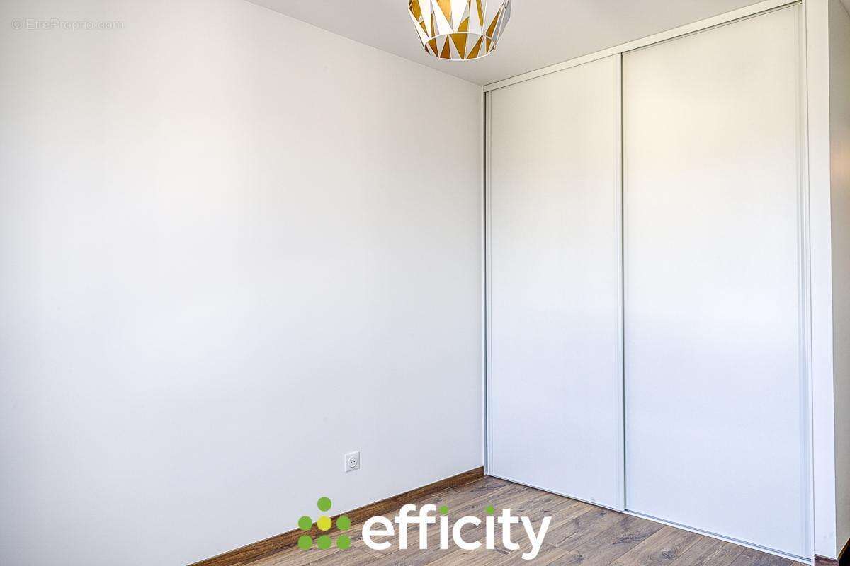 Appartement à TOUSSIEU