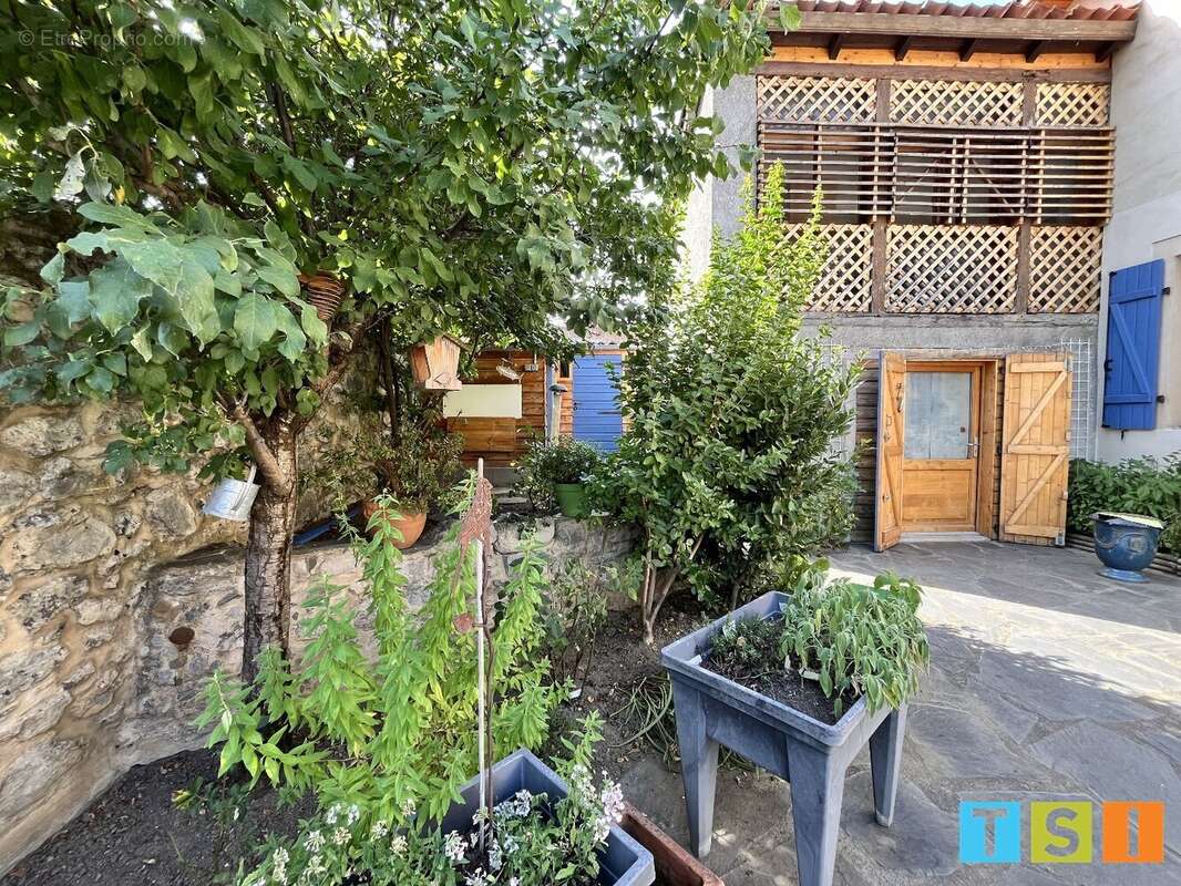 Troubat : Maison de village de charme entièrement rénovée par des artisans au coeur de la Barousse - photo 15