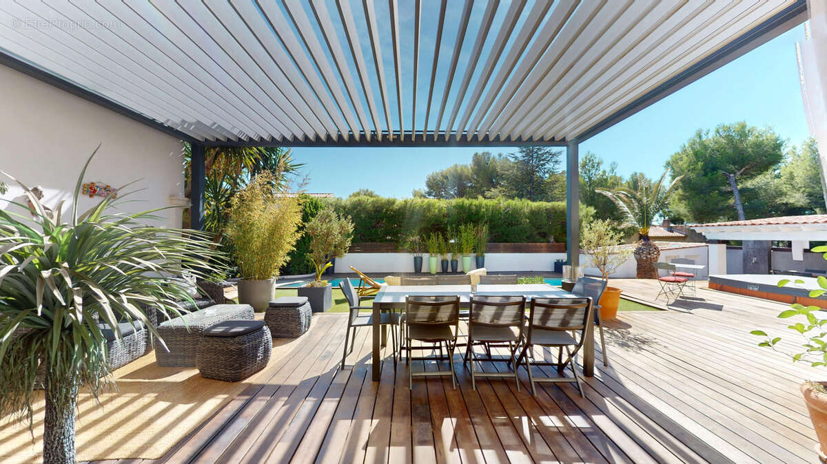 Maison à CARRY-LE-ROUET