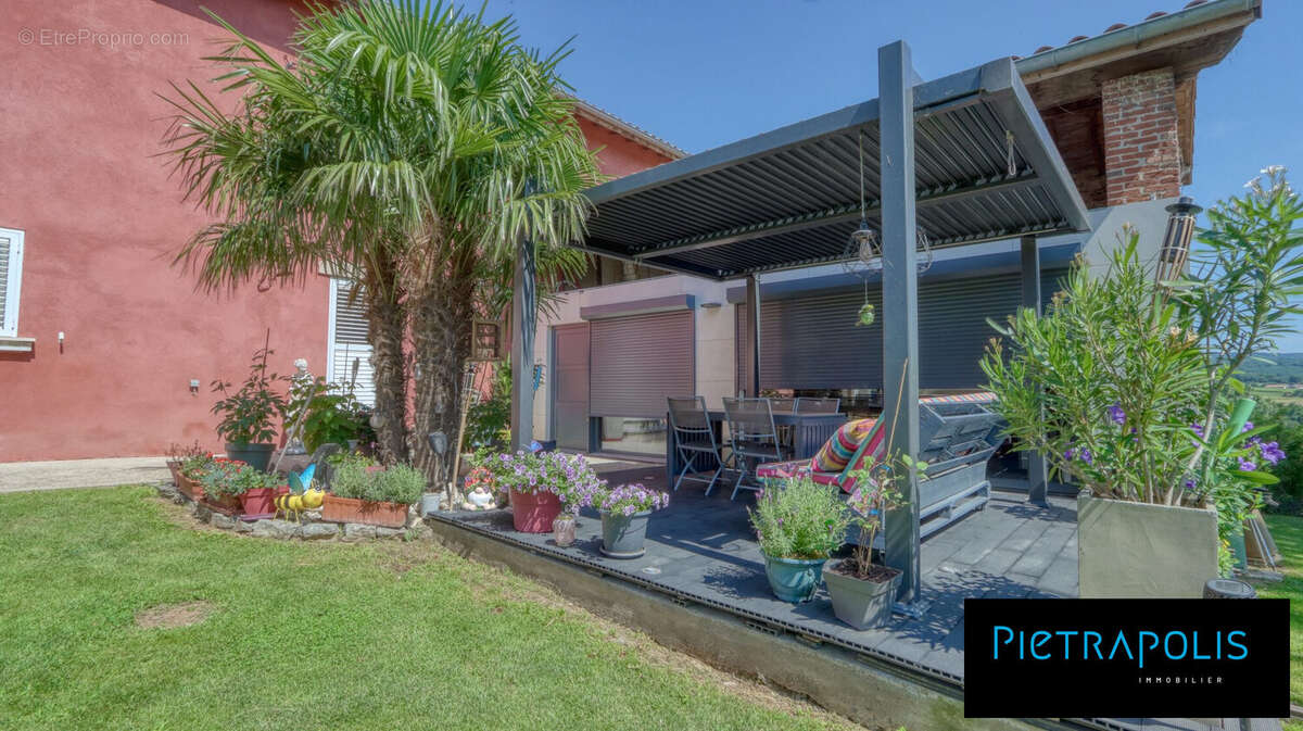 Maison à TUPIN-ET-SEMONS