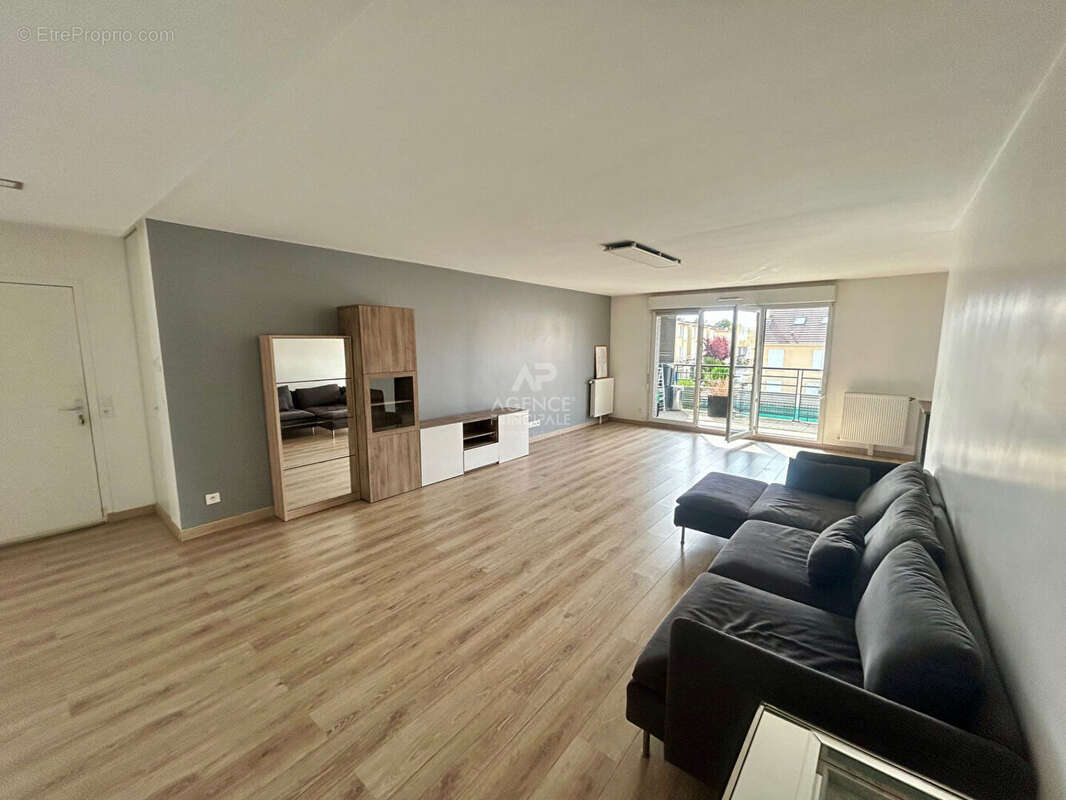 Appartement à CARRIERES-SOUS-POISSY