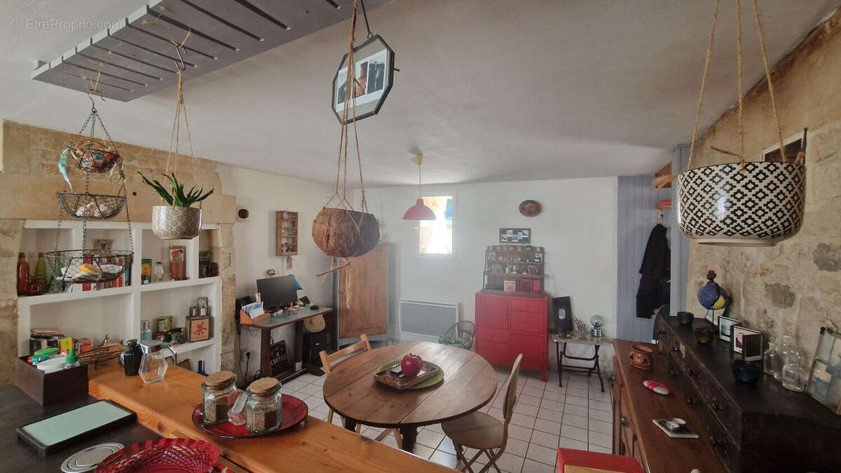 Maison à SAINT-GELAIS