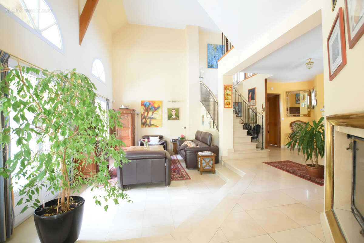 Maison à LEVIS-SAINT-NOM