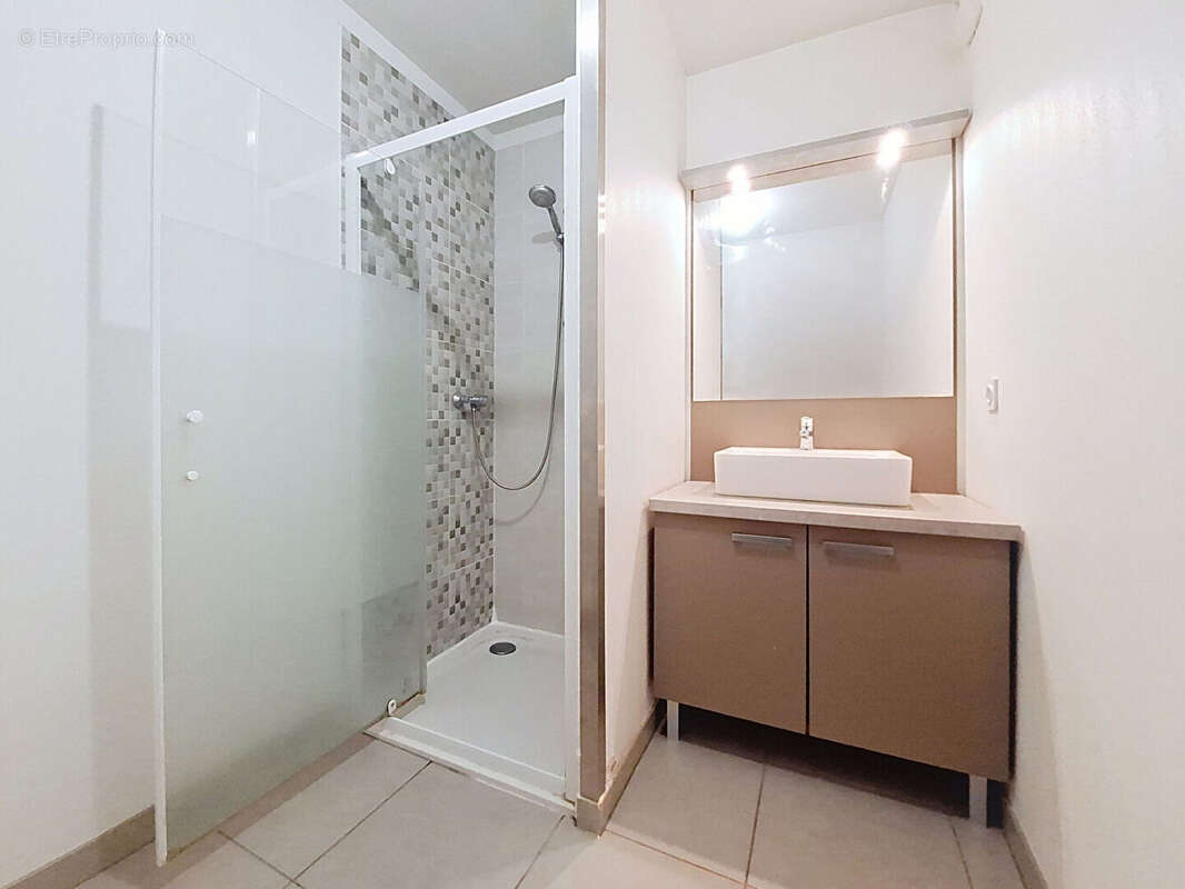 Appartement à VILLENAVE-D'ORNON