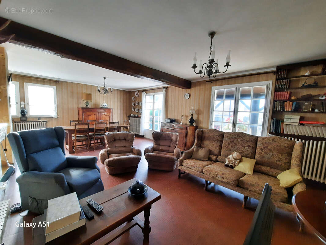 Maison à QUINCY-VOISINS