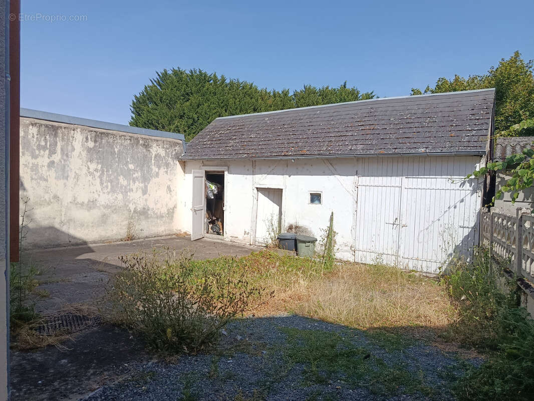 Maison à BENGY-SUR-CRAON