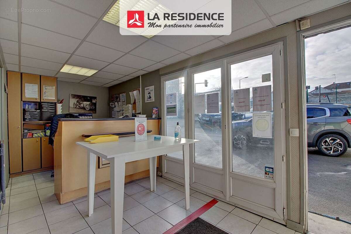 Commerce à CHAMBOURCY