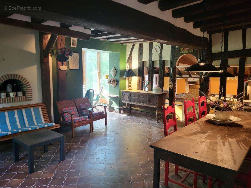 Maison à SAINT-AGIL