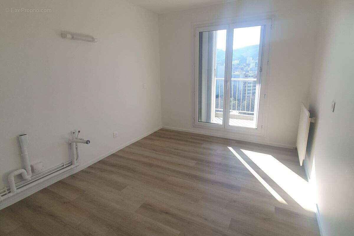 Appartement à MARSEILLE-11E