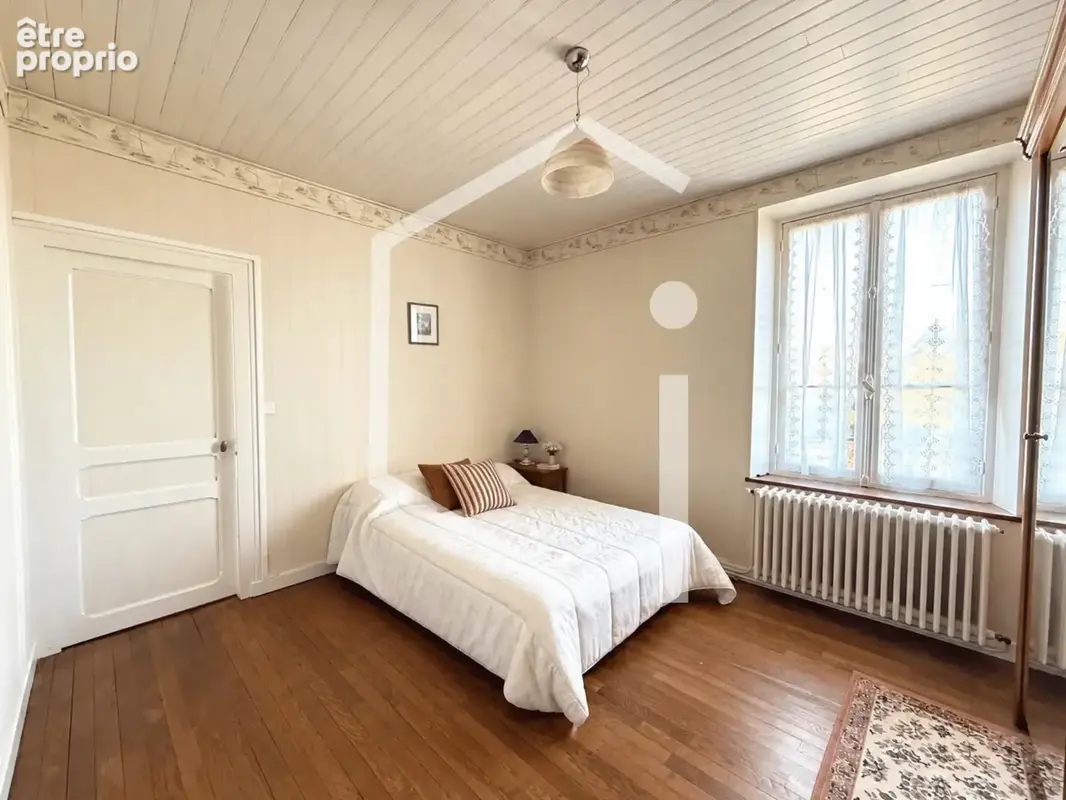 Sury-en-Vaux   Maison 97 m2 à rénover avec grange, écurie et terrain constructible - photo 8