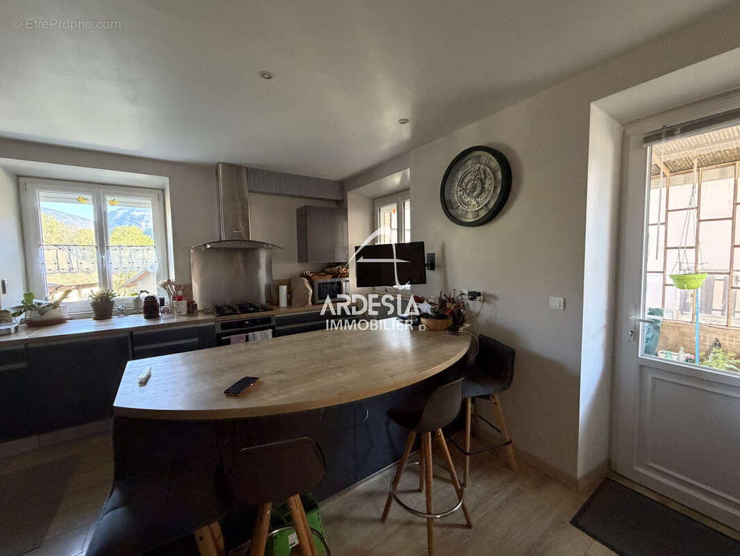 Appartement à VILLARGONDRAN