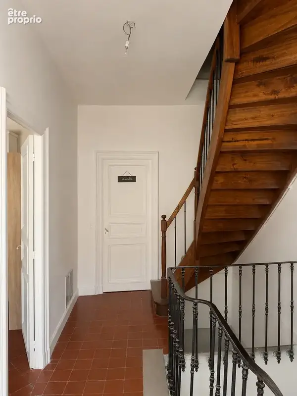 Maison de maître avec jardin et garage - photo 16