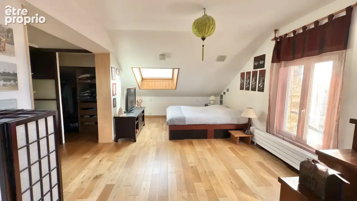 Meulière de 170m2 avec jardin et garage à 5 min à pied de la gare. - photo 14