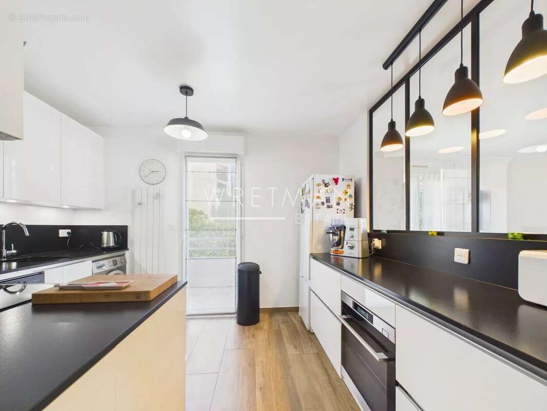 Magnifique appartement 3 pièces avec terrasse, aperçu mer et garage - Le Cannet - photo 8