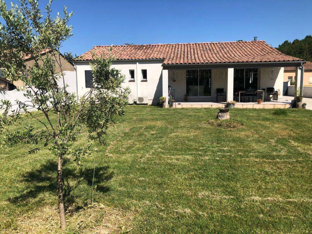 Maison à MONTAZELS