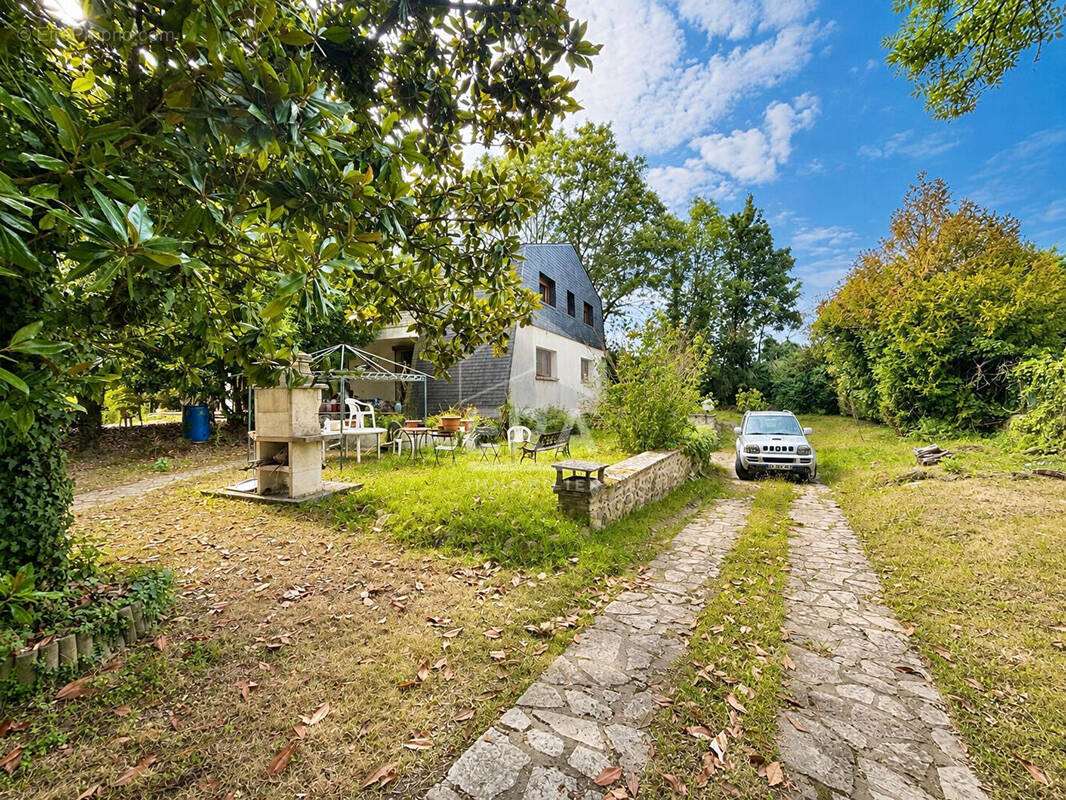 Maison à LEUDEVILLE