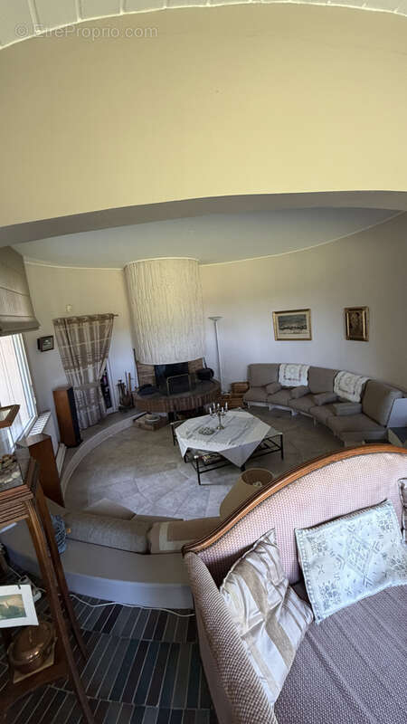 Belle maison d'archi année 70 à marlhes (42) de 214 m2 hab. sur terrain de 6 325 m2 - photo 14