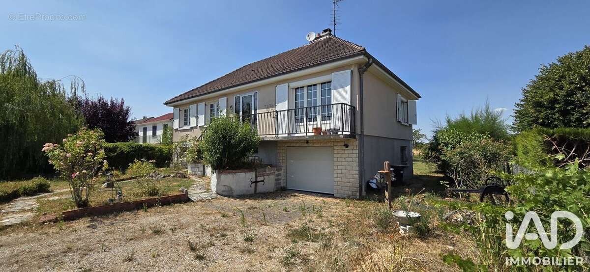 Photo 1 - Maison à HUISSEAU-SUR-MAUVES