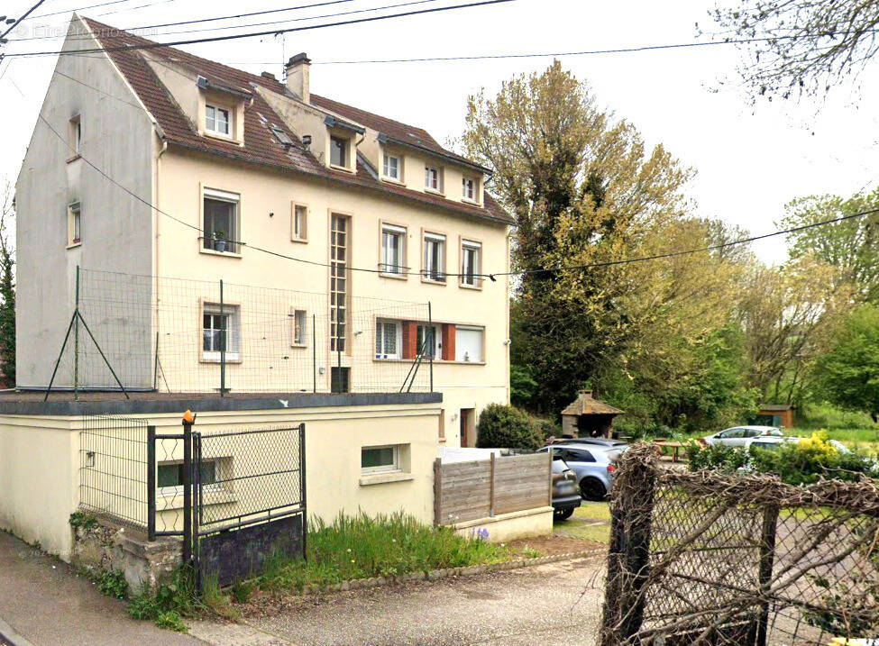 Appartement à BENNECOURT