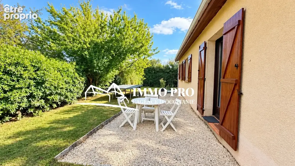 L'Isle Jourdain  Maison de Plain-pied   Jardin & Piscine - photo 3