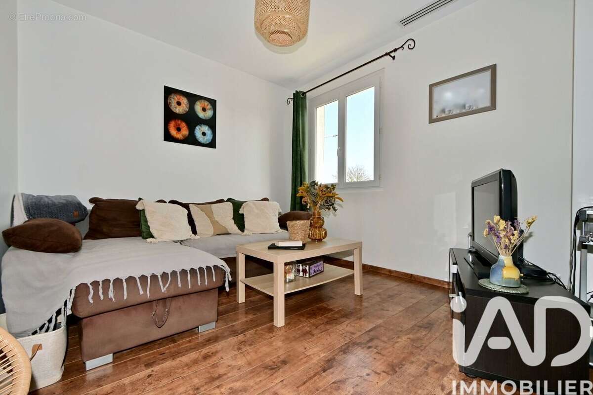 Photo 7 - Maison à SAINT-BONNET-DE-MURE