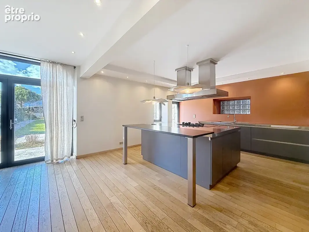 Maison à vendre 8 pièces ORNEX (01) - photo 4