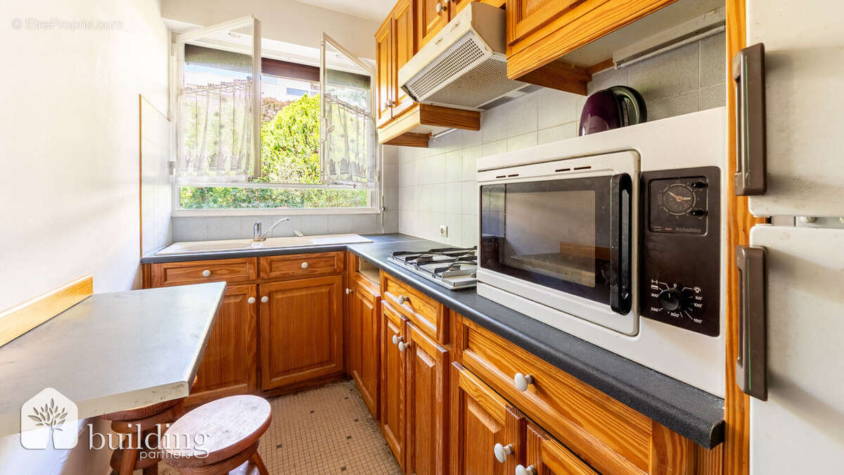 A vendre - Paris 15e Charles Michels - Grand studio de 38,35 m² avec vue sur jardin - photo 6