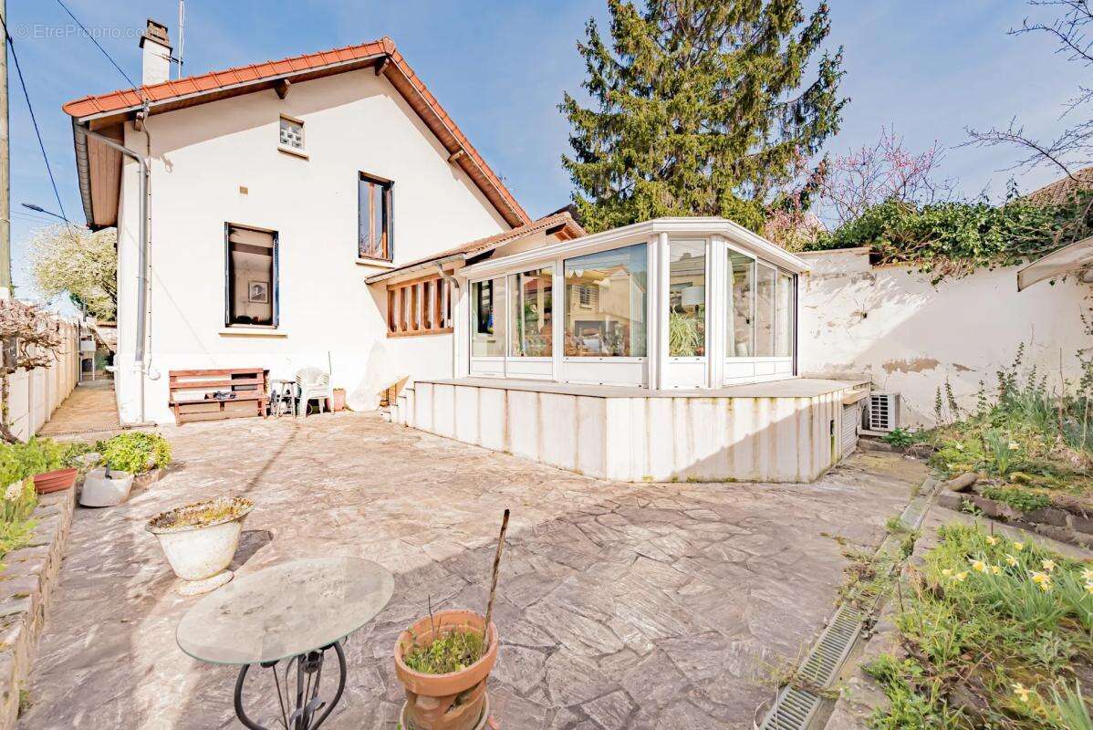 Maison à CHAMPIGNY-SUR-MARNE