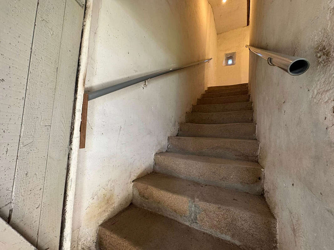 Maison à CHATEAUPONSAC