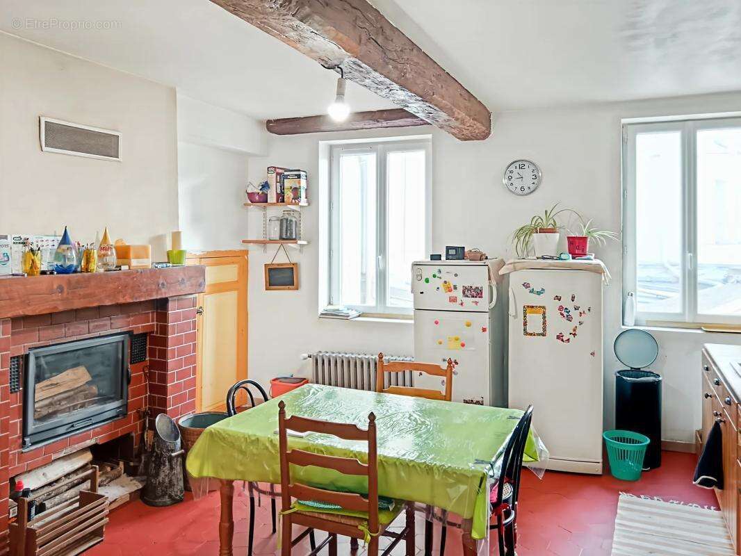 Maison à CROUTTES-SUR-MARNE